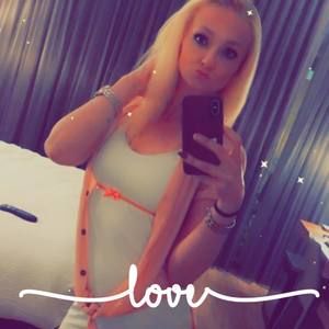 Meet your Posher, Stephanie